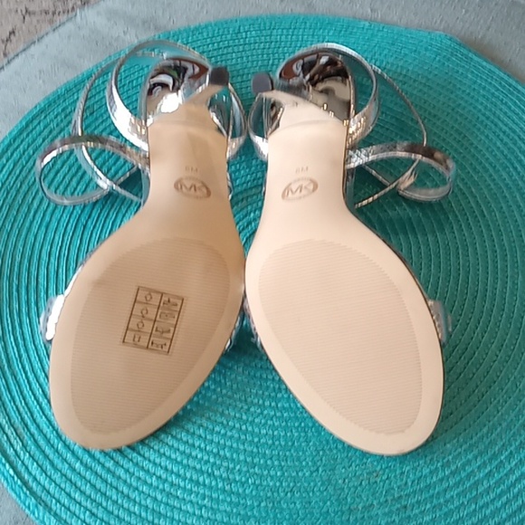 Michael Kors Sandals-NEW - Picture 2 of 6